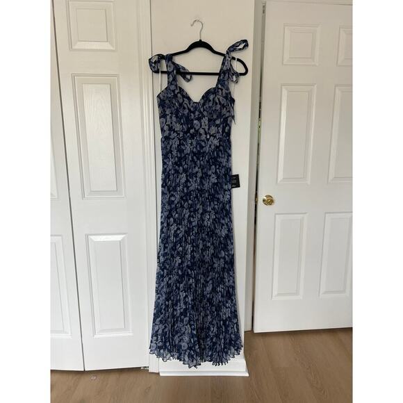 NWT Lulus Pleated Blue Floral Gown - Picture 4 of 8